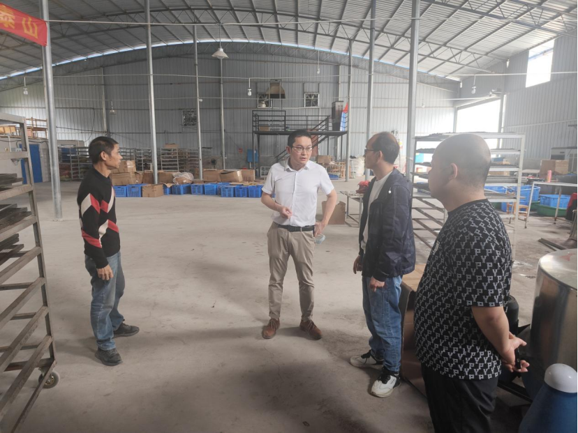 筑牢防线不放松 时刻绷紧安全弦 罗市镇扎实开展安全生产检查(图2)