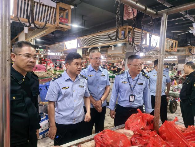 守护“舌尖上的安全” 大祥区启动肉制品“清晨行动”
